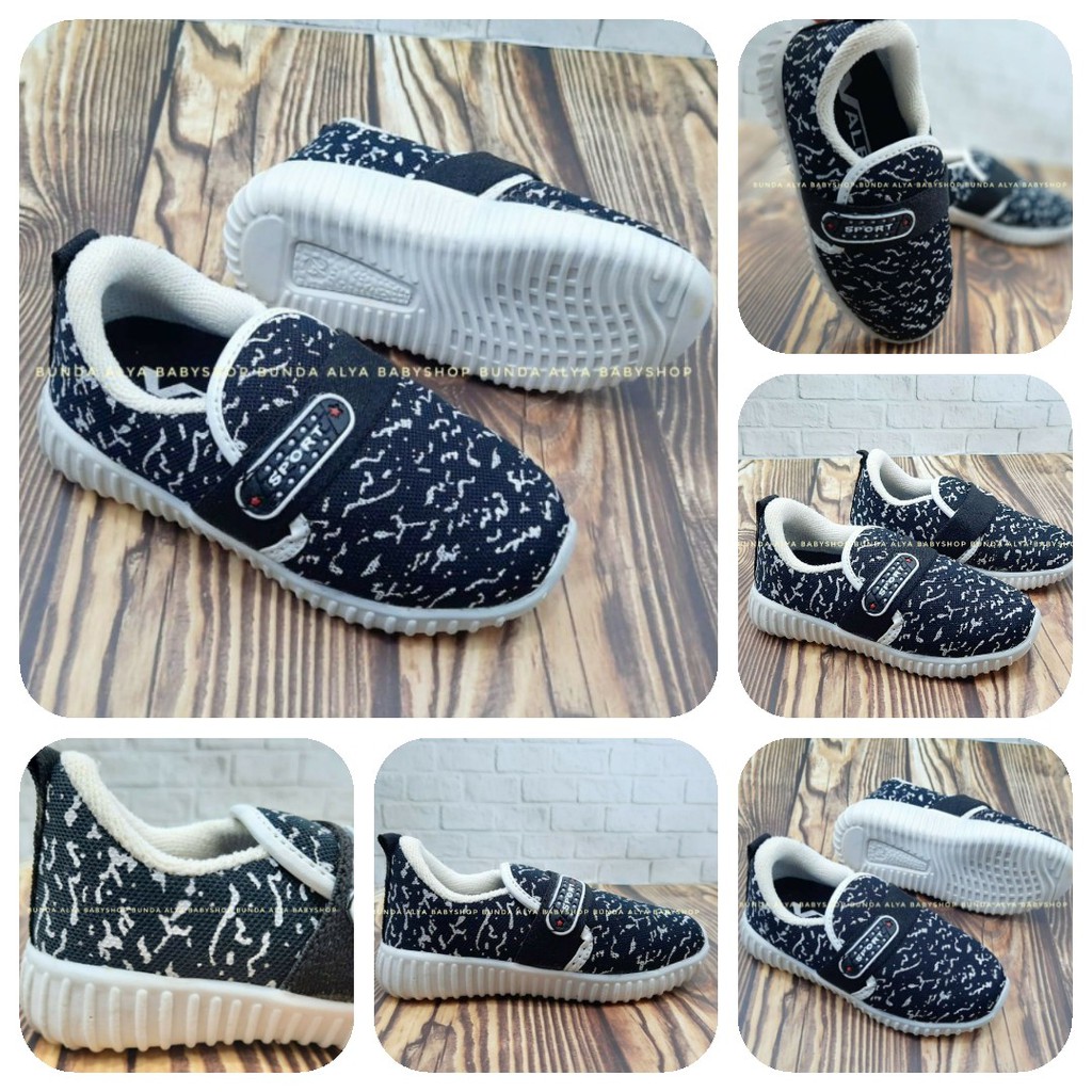 Sepatu Anak Sneakers Umur 1 2 Tahun HITAM - Sepatu Anak Sneakers Anti Licin Corak Alas Karet Size 22 - 23