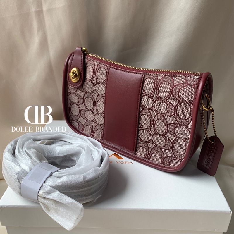 Coach Top Handle Swinger Bag in Burgundy Signature Jacquard and Cheery(C0721)