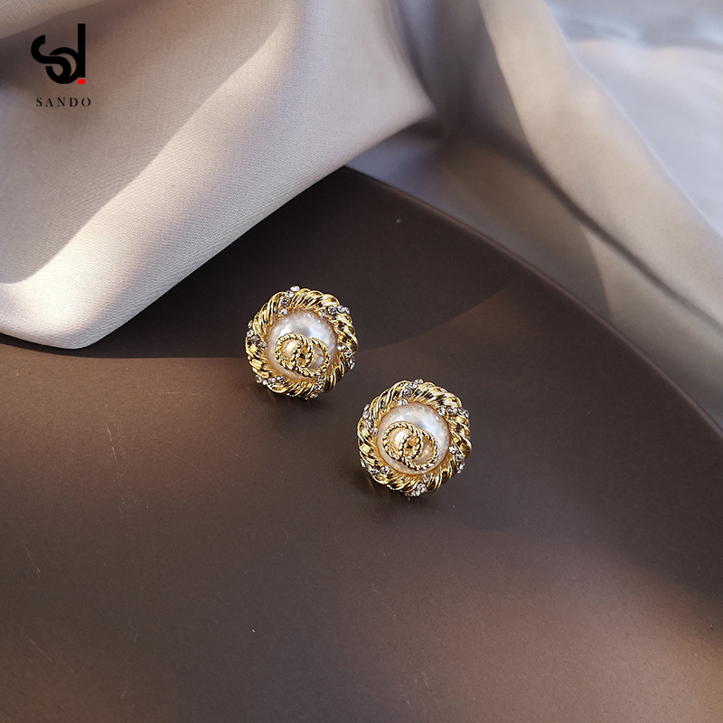 Anting Liontin Kepribadian Butik Fashion Korea Baru