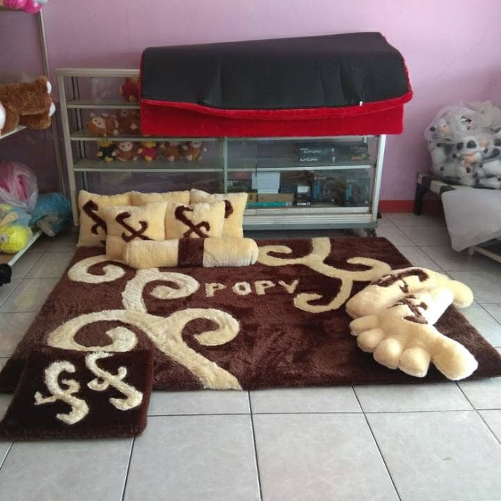 Fullset Karpet Karakter Bulu Rasfur Motif