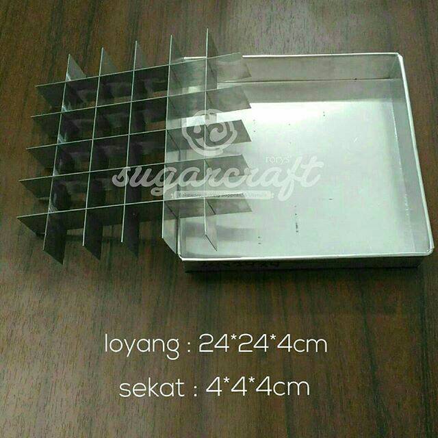 Loyang sekat 24cm / loyang cake potong