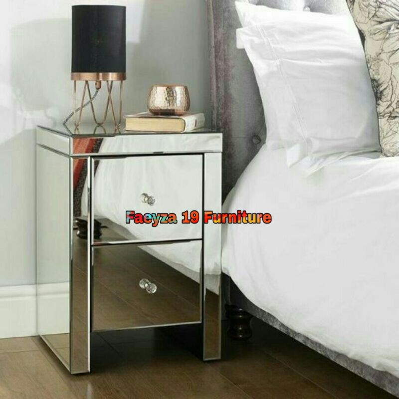 Nakas Kaca Minimalis Hias