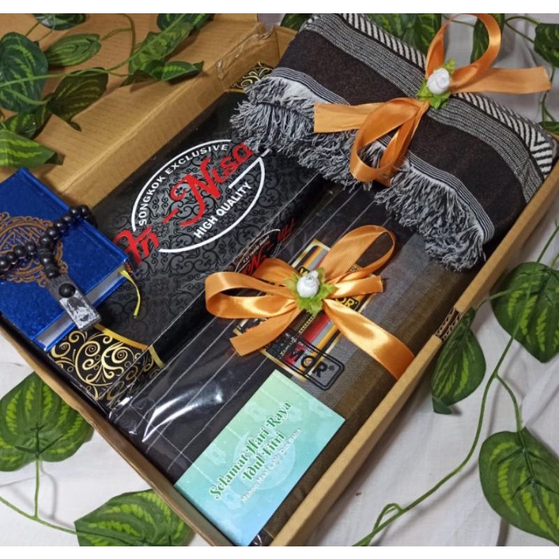 

HAMPERS GIFT ALAT SHOLAT//GIFT BOX KADO GURU/WEDING/KADO WISUDA//