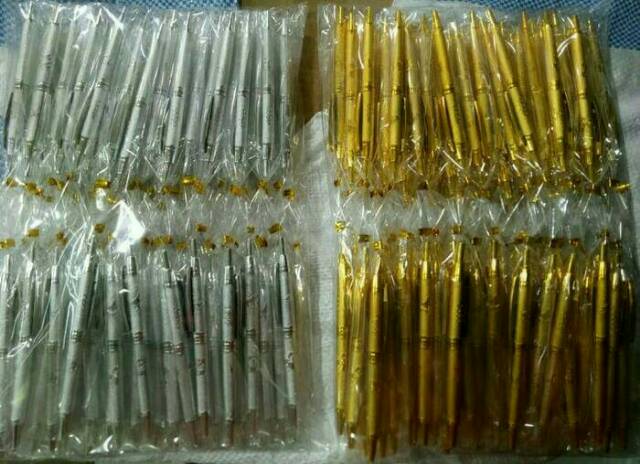 

Souvenir Pernikahan Pulpen Emas Gold Silver Alat tulis Sovenir