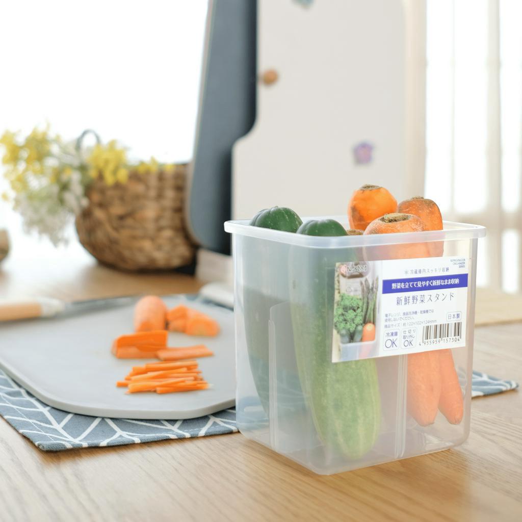 Ninji Fridge Carrot Holder / Wadah Penyimpanan Wortel