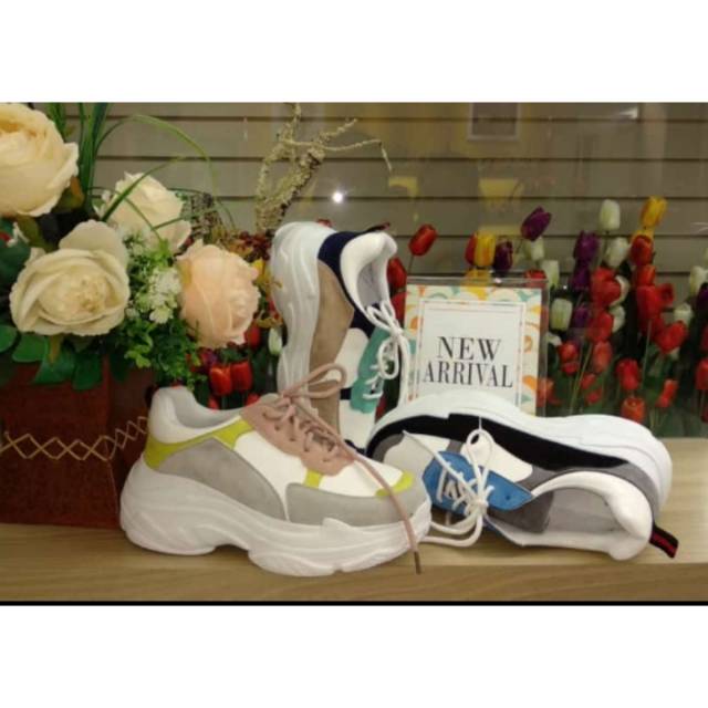 Sepatu Donatello Sneakers