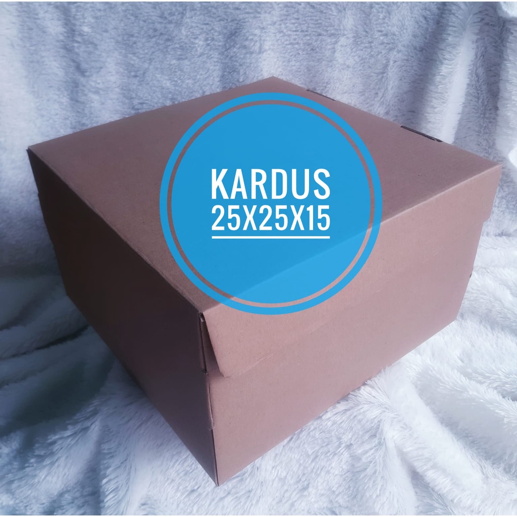 

Kardus Kado size 25cm x 25cm x 15cm