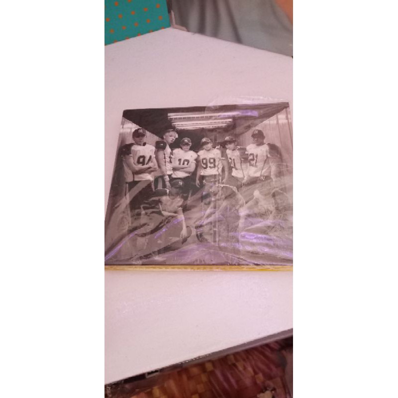 Album only EXO Love me right korean Ver.