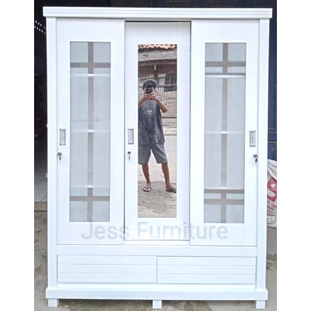 Lemari Baju Gamis Sleding , Lemari Pakaian Baju 3Pintu lemari sleding 3pintu / Lemari Pakaian Sledin