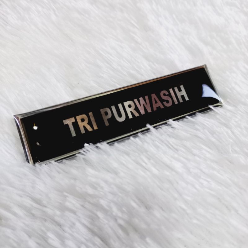 

nama dada / nametag