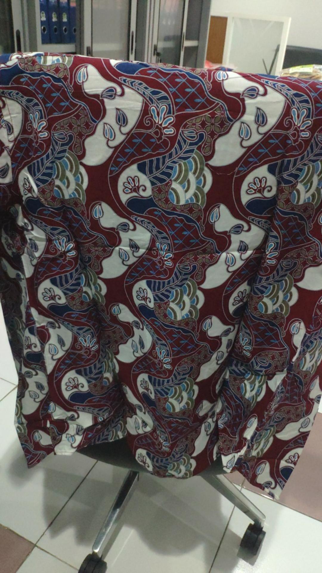 Odza Batik Slimfit Lengan Pendek Model Terkini Pria Solo Modern Dauganan