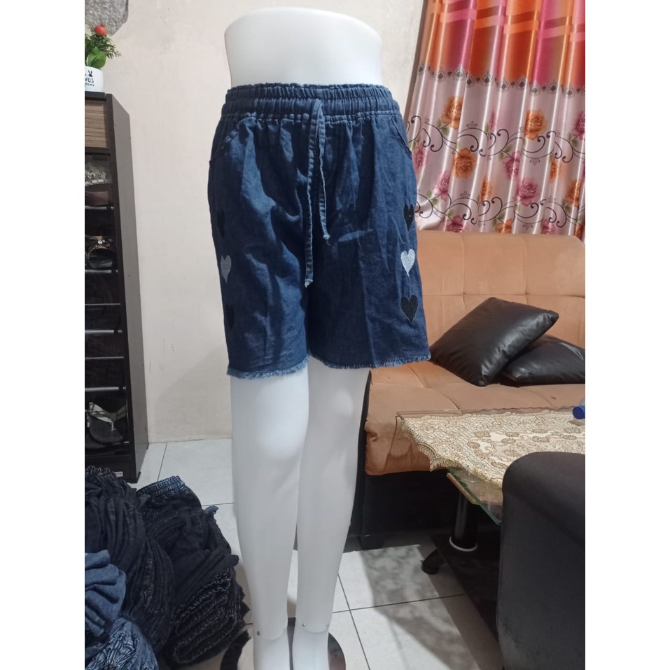 HOT PANTS JEANS RAWIS BORDIR LOVE PINGGANG KARET | NAYA | SUN | HOTPANTS JEANS