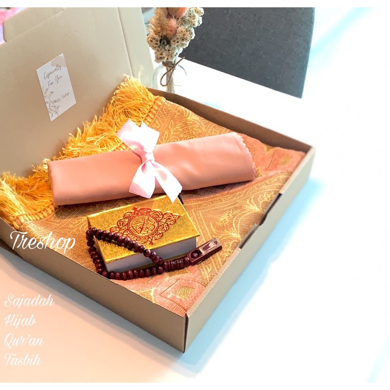 

HAMPERS ULANG TAHUN CEWEK | KADO ULANG TAHUN CEWEK | HADIAH ULANG TAHUN CEWEK | GIFT BOX BRITHDAY CEWEK | KADO WISUDA | KADO CEWEK | HAMPERS CEWEK | PAKET IBADAH | SOUVENIR SAJADAH TURKEY | PARCEL | KADO MURAH
