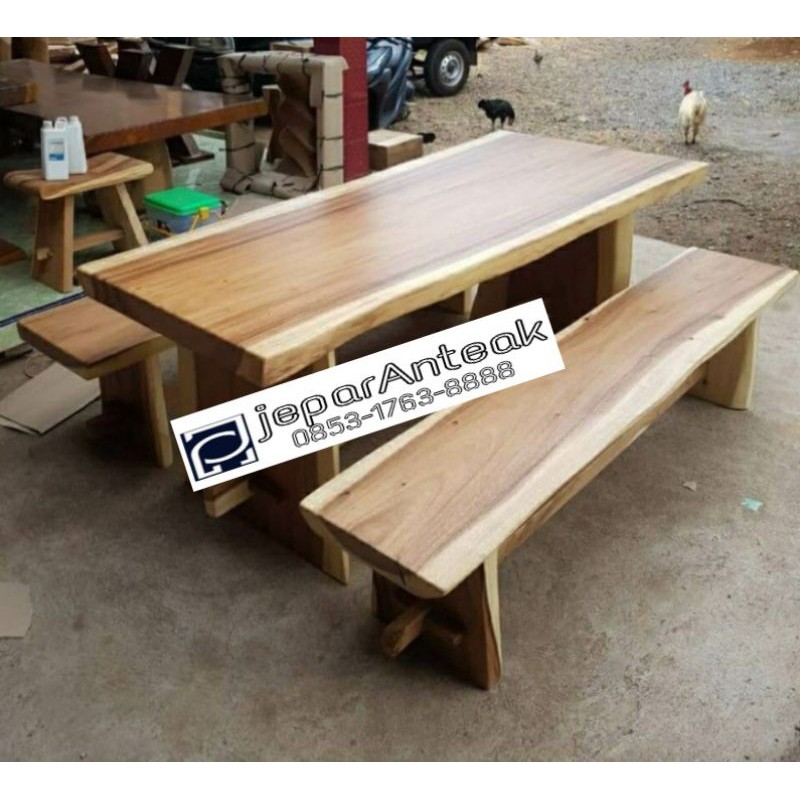 meja makan kayu trembesi solid