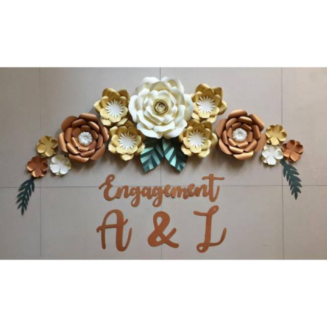 Paper Flower Backdrop Engagement/Dekorasi