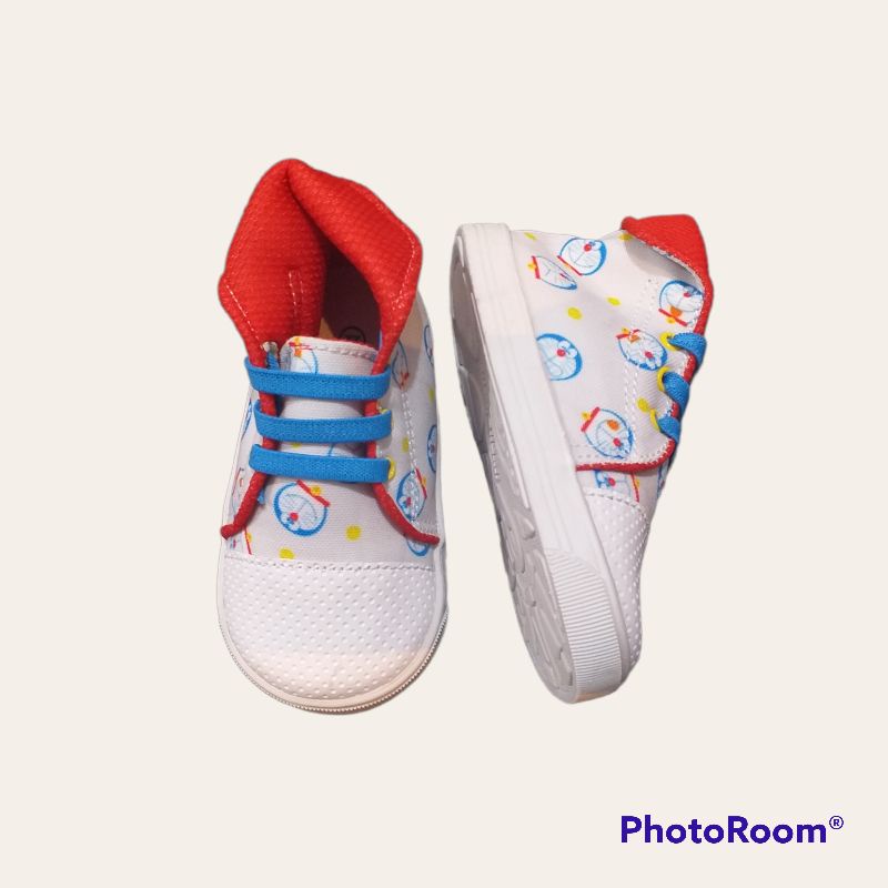 DORAEMON SEPATU WALKER DOR  PS319