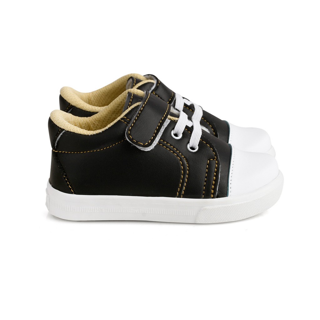  sepatu  anak  laki laki  unik bahan sol lembut model casual 