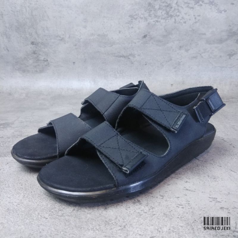 Dr Martens Crewe Sandals
