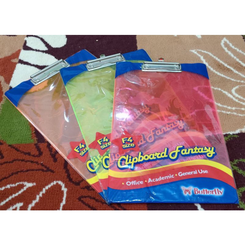 

Papan jalan clipboard fantasy butterfly