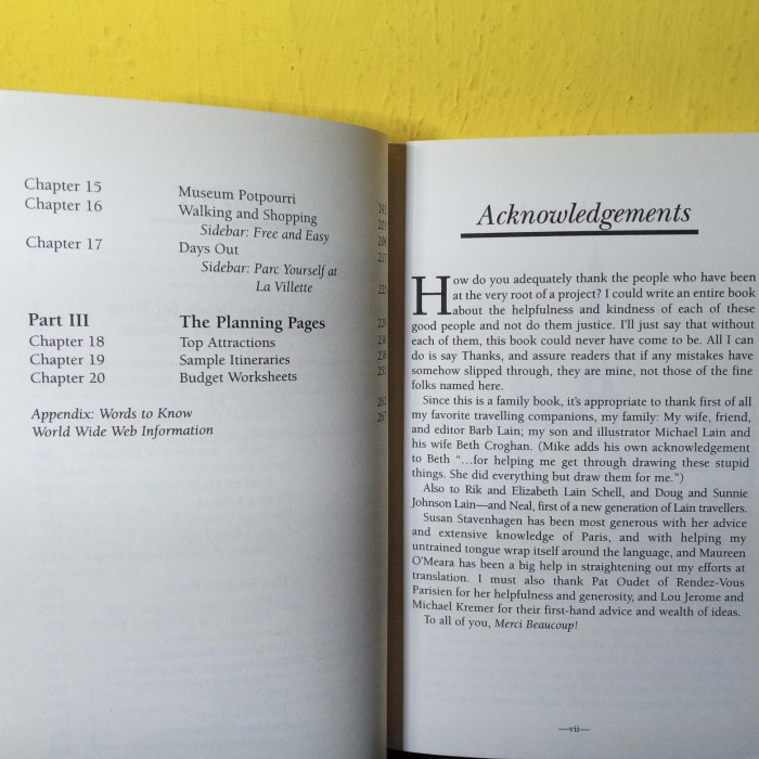 buku bahasa Inggris Paris for families by Larry lain 276 hal