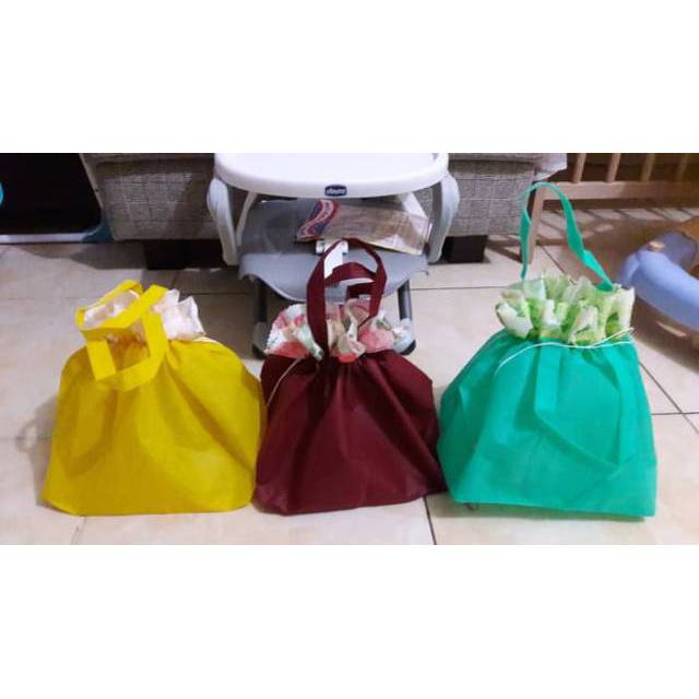 

Tas KOTAK ROTI | Tali Serut | Kain Spunbond | Min 60pc