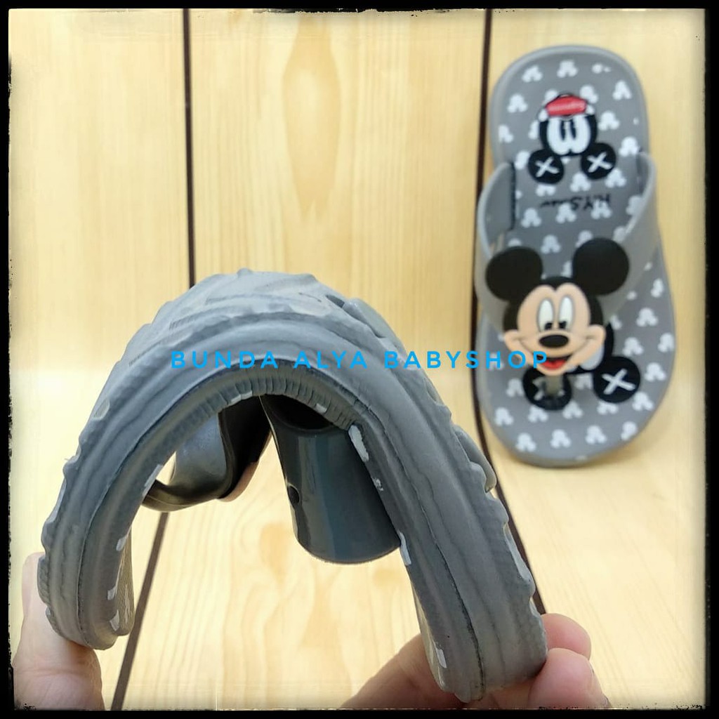 Sendal Anak Laki Laki Umur 5 6 Tahun ABU Karet Elastis - Sandal Anak Cowo Elastis Kartun Lucu Alas Karet Ringan Size 30 - 33