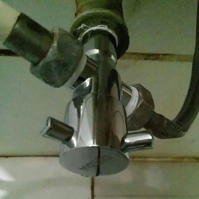 Keran Closet Onda / Keran Tee Kloset / Keran Shower Tee Onda