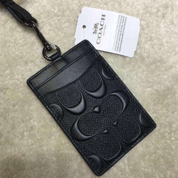 

Cuci Gudang Coach Signature Tag Lanyard Embossed Black - Original Guarantee 100% Gilaa!!!
