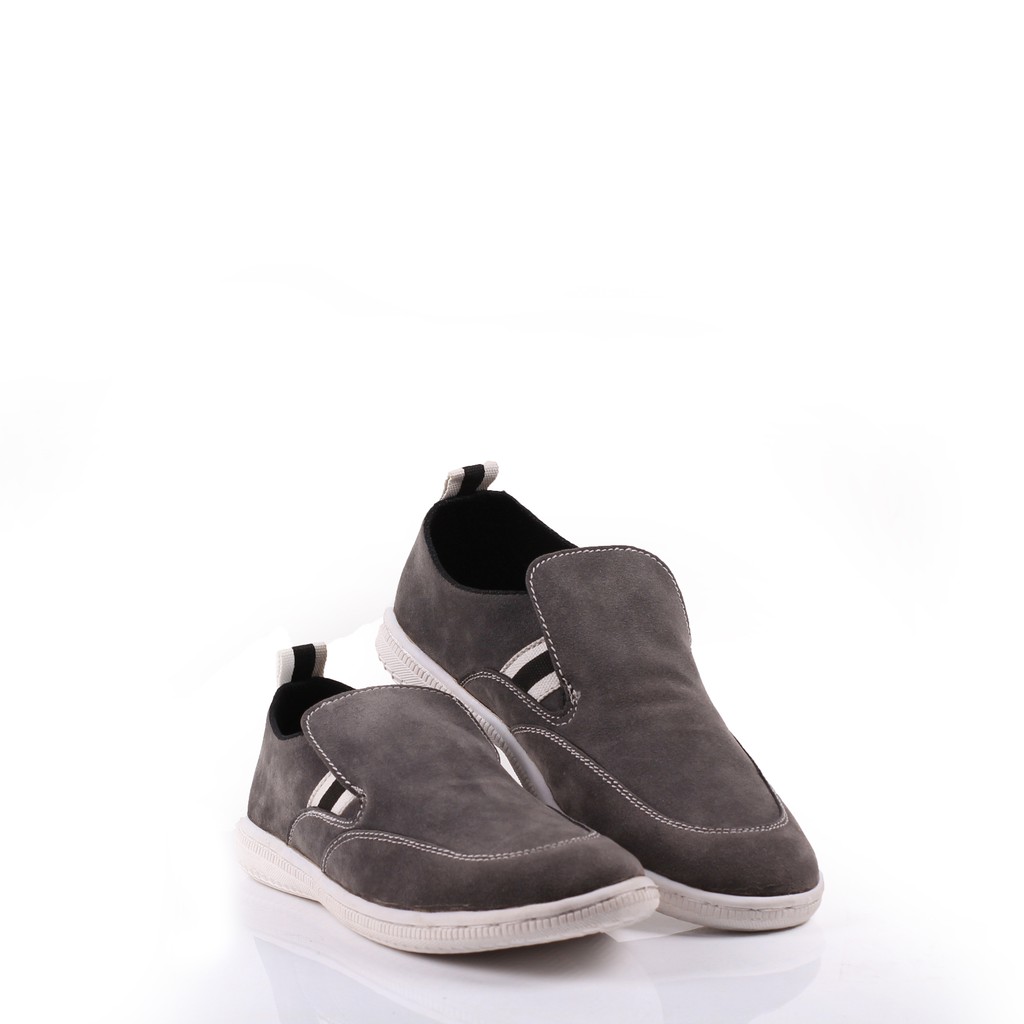 Sepatu Blucrat Goten