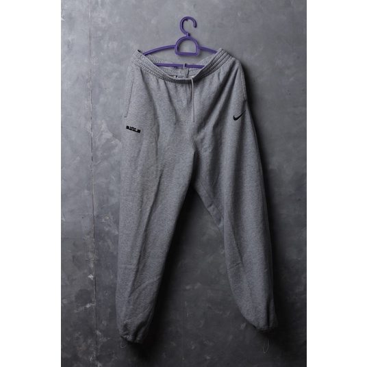 nike jogger second