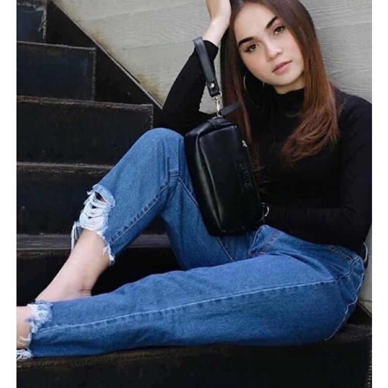 UNDERHOLE BOYFRIEND SOBEK//BOYFRIEND JEANS RIPPED BAWAH