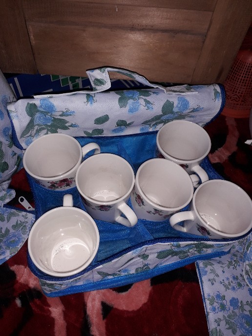 Tempat Gelas Full Resleting, Alas Full Triplek