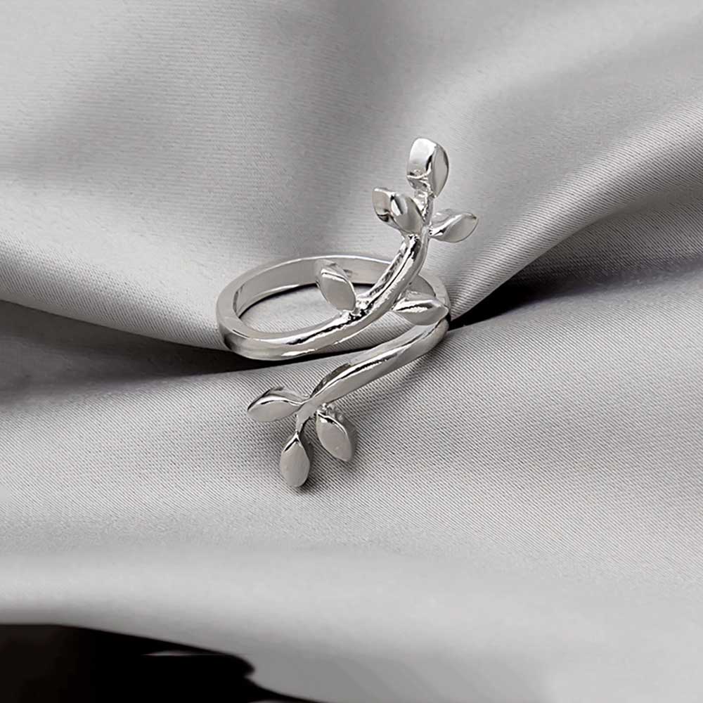 Cincin Model Terbuka Lapis Silver Bentuk Daun Besar Dapat Disesuaikan Untuk Wanita
