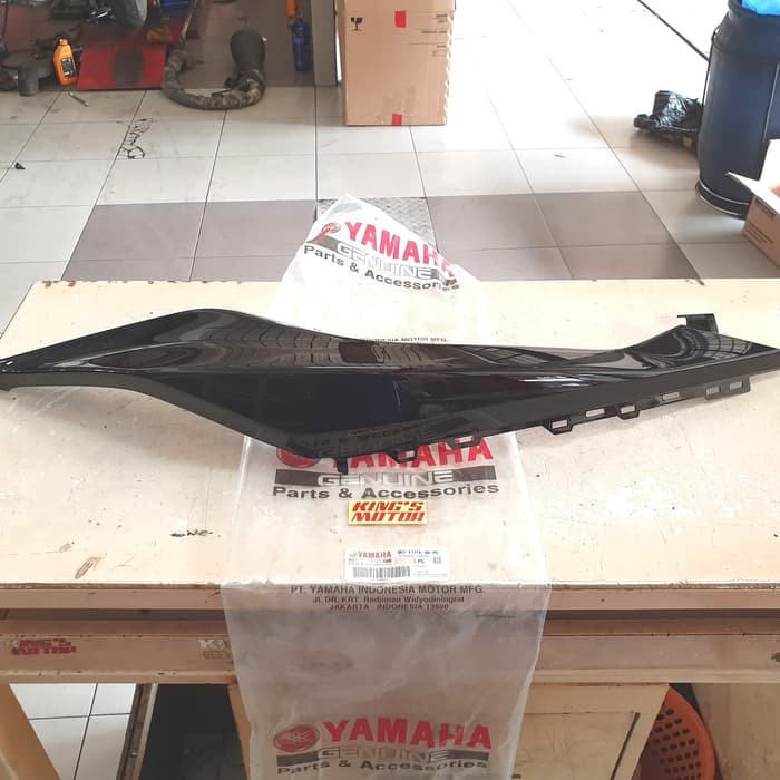 COVER BODY AEROX HITAM GLOSSY (B65-P6) ASLI YAMAHA