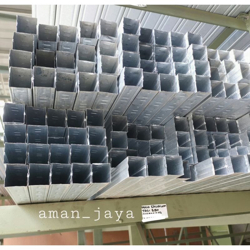 Hollo Galvalum SNI Ukuran 4x4 Tebal 0,4 mm Panjang 4 Meter per Batang (20 Batang)