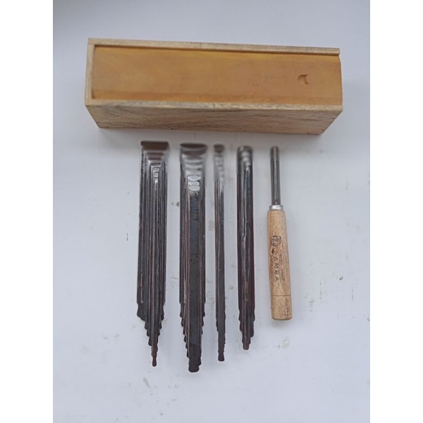 ALAT PAHAT UKIR KAYU DAN BONSAI PAHAT UKIR JEPARA SET 31 PCS PLUS KOTAK KAYU