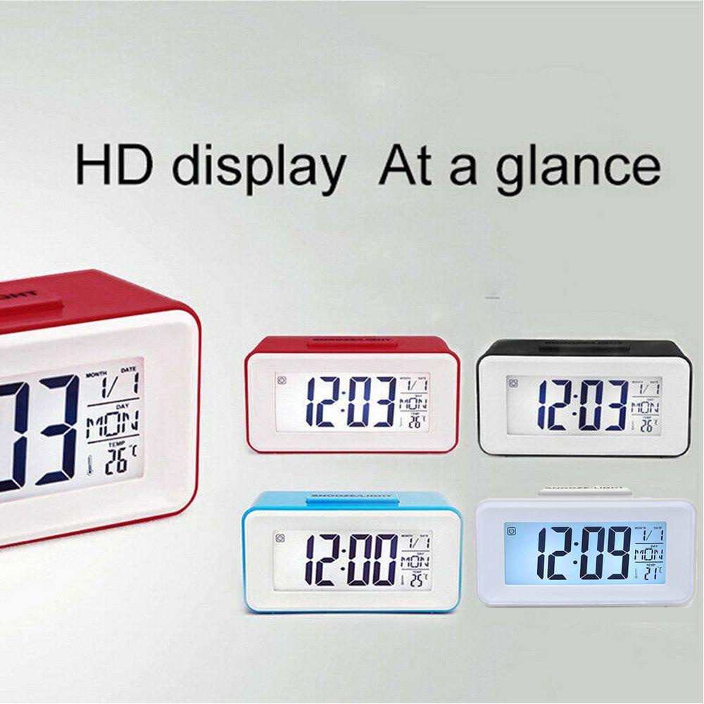 Solighter Jam Alarm Digital Dengan Lampu Malam LED, Termometer, Kalender