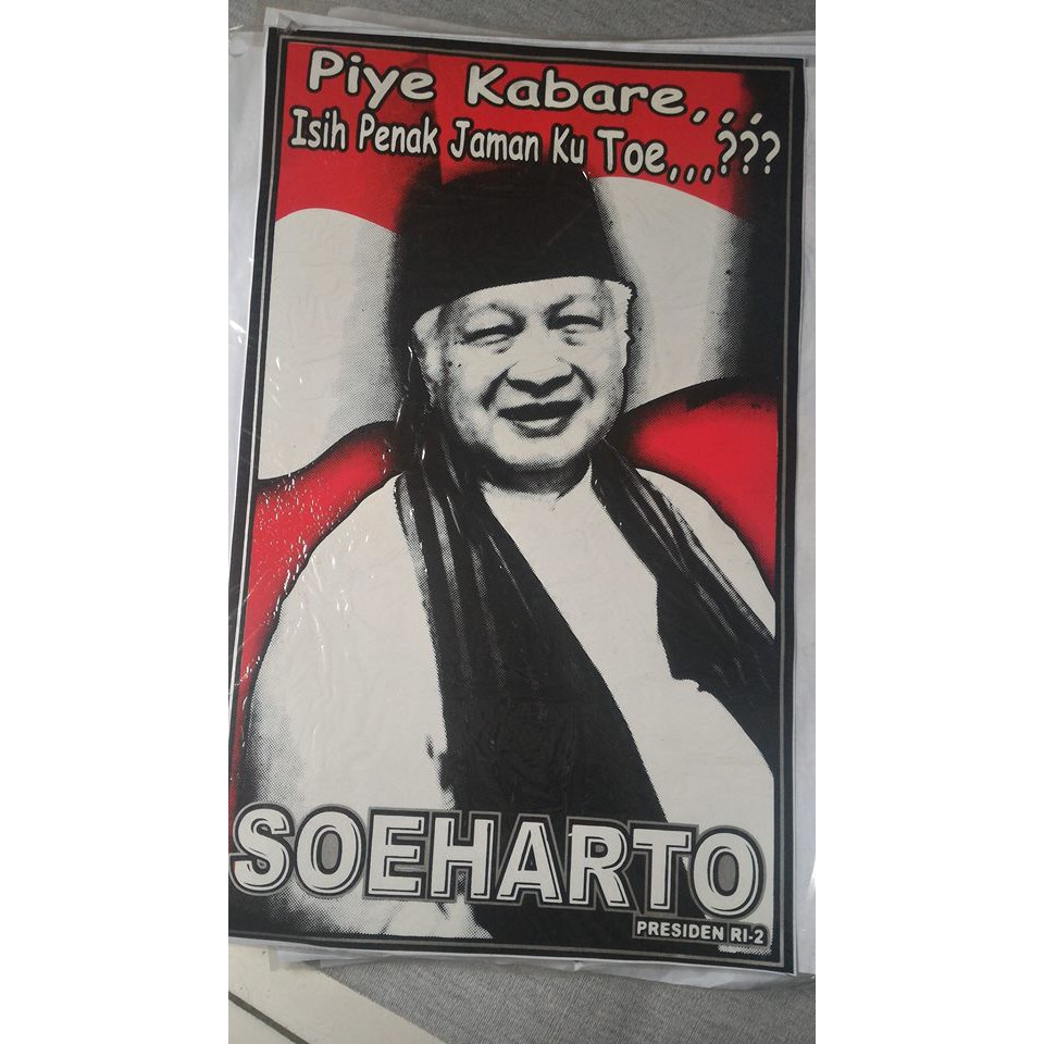 

STICKER 33X 26 CM PIYE KABARE