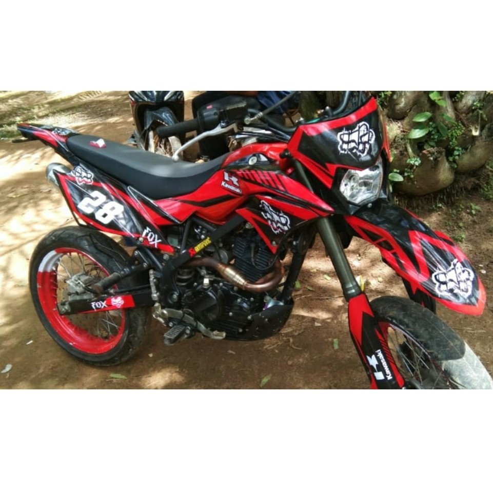 

NEW STIKER DECAL D TRACKER FOX