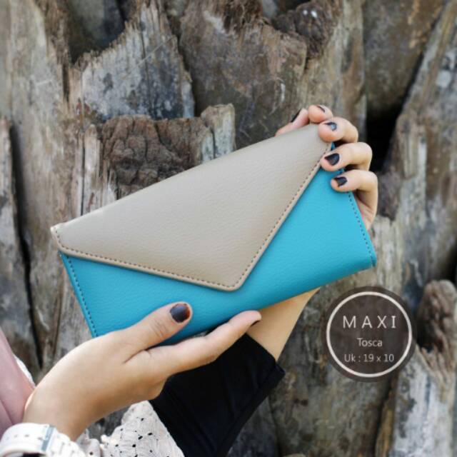 DOMPET MAXI