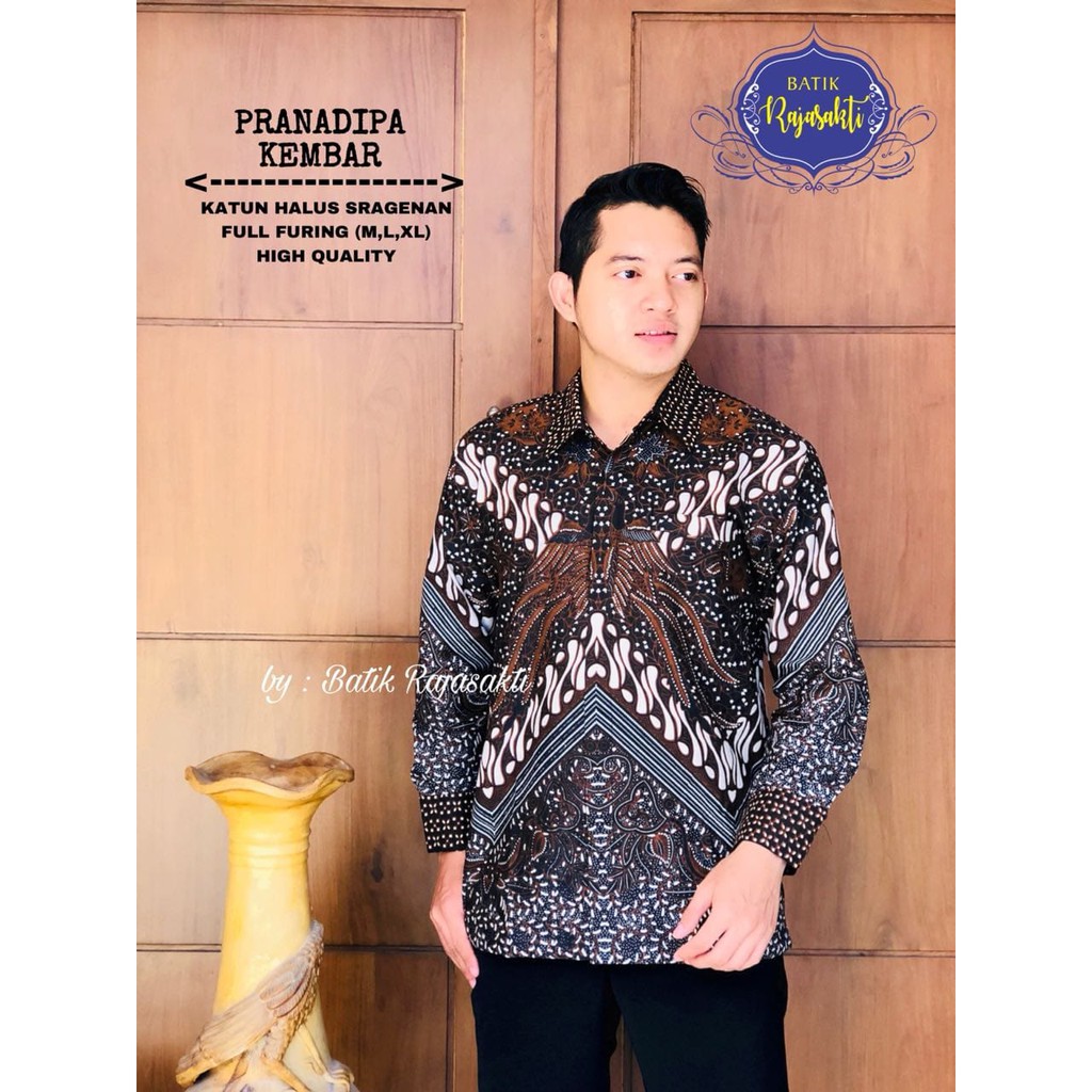 PRANADIPA KEMBAR RAJASAKTI KEMEJA BATIK SOLO PRIA LENGAN PANJANG LAPIS FURING ATASAN BATIK PREMIUM MODERN KATUN HALUS BAHUWIRYA  BANAMITRA BANAMITRA PUTIH BANGSAWAN BAYU PUTRA BERLIAN BIRU BHARATAYUDA BIMASENA BIRENDRA BIRU INDAH BRAHMAKERTA BRAHMAKERTA