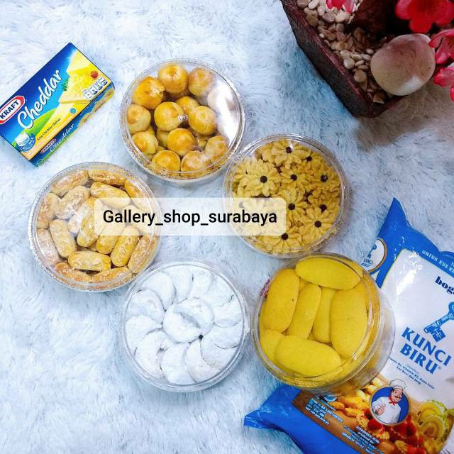 KUE KERING NASTAR KEJU PUTRI SALJU LEMBUT WISMAN PARCEL HAMPERS LEBARAN MURAH 250 GRAM CEMILAN