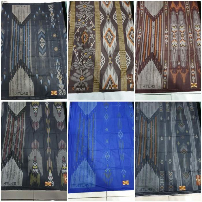 Sarung Yaqut Kembang