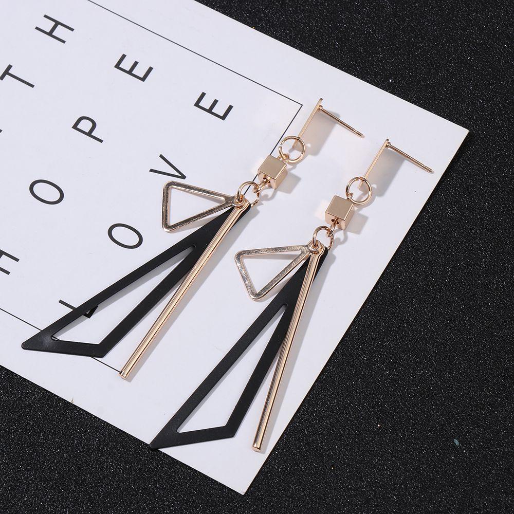 Preva Anting Segitiga Anting Perhiasan Elegan Berongga Menjuntai Geometris