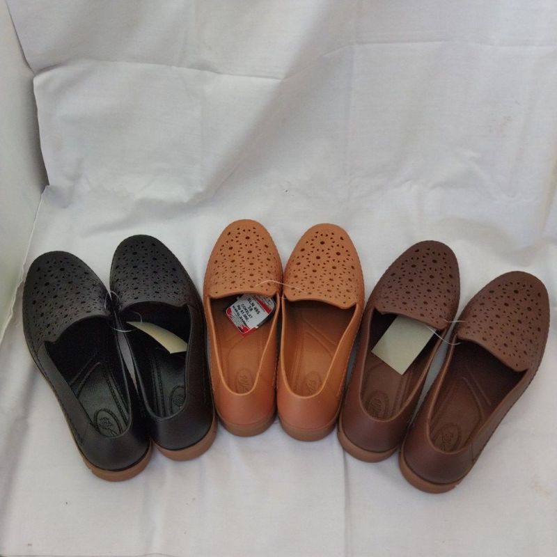 Sepatu karet ATT SLN 495