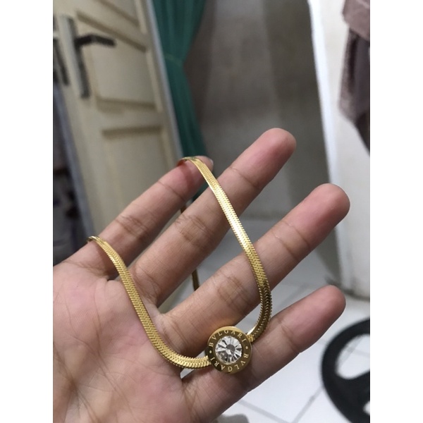 kalung titanium wanita bvlgari