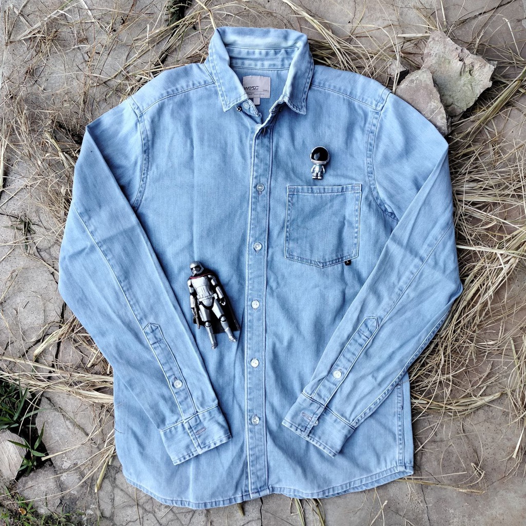 Kemeja Denim Pria Wesc Second Original
