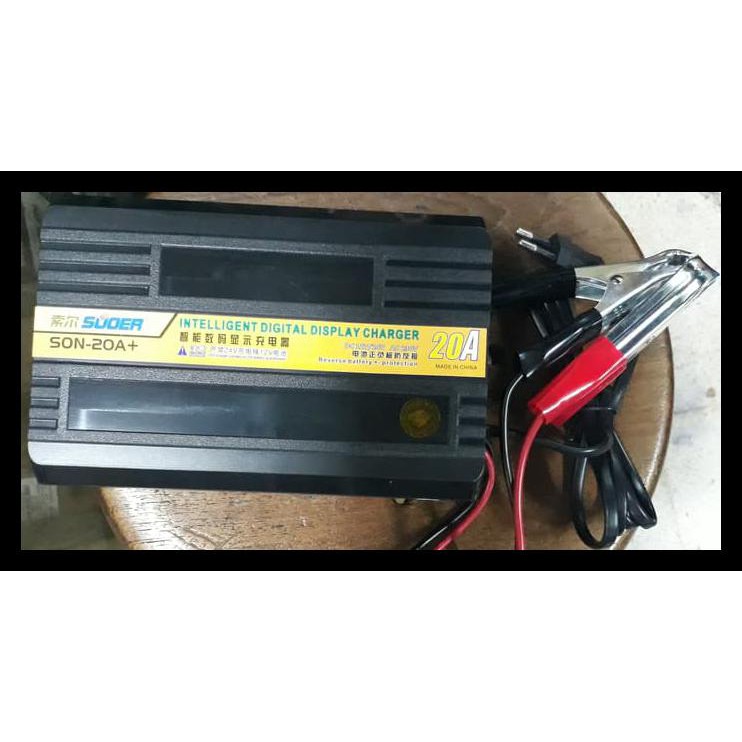 Cas Aki / Charger Accu Digital Souer 20A