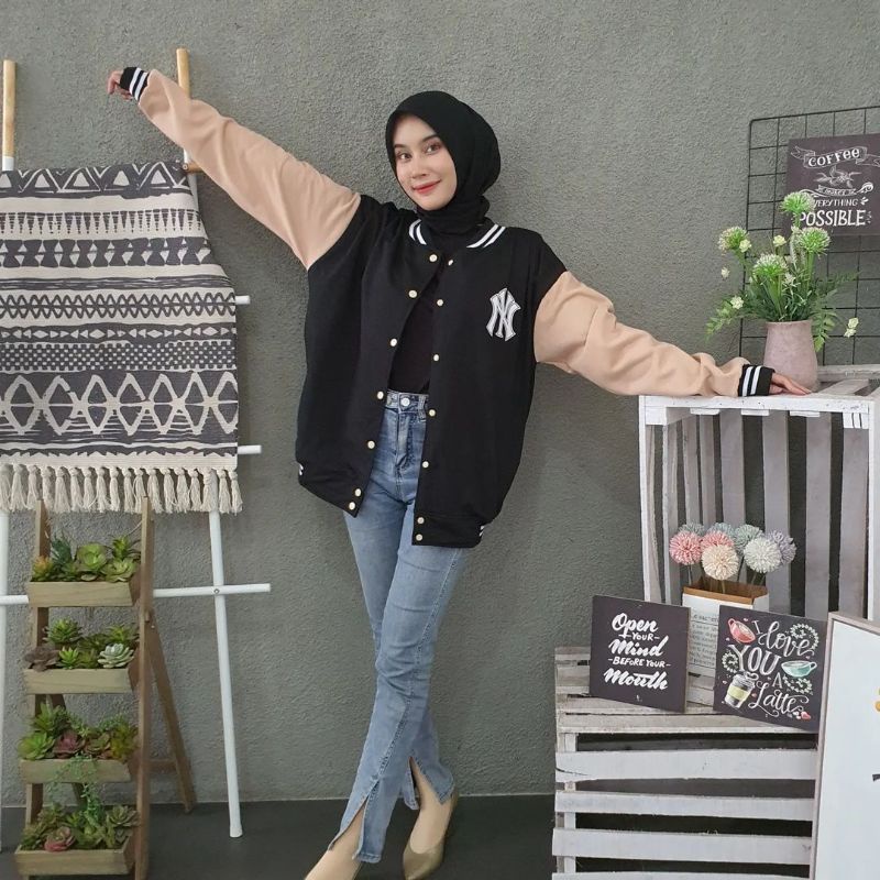 Jaket Baseball / Baseball Wanita Pria Bordir NY-68 HITAM-PUTIH /Jaket Termurah