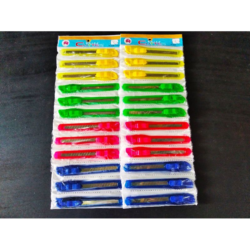 

Pisau Cutter Transparan Kecil Peony P-028/Pisau Cutter Transparan